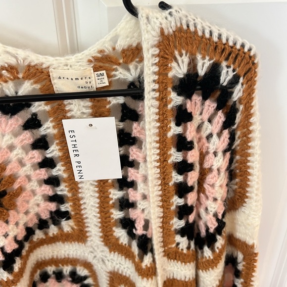 Cute Crochet Cardigan - Picture 4 of 4